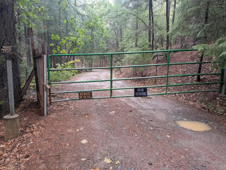 211 Goa Way, Lewiston, CA 96052 - Image #2