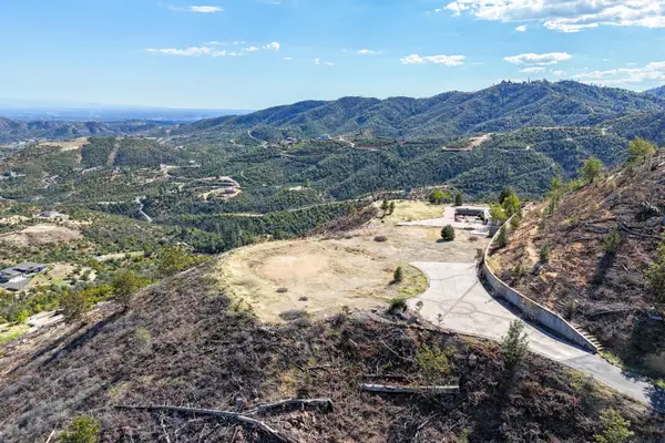 15075 Brunswick Drive, Redding, CA 96001