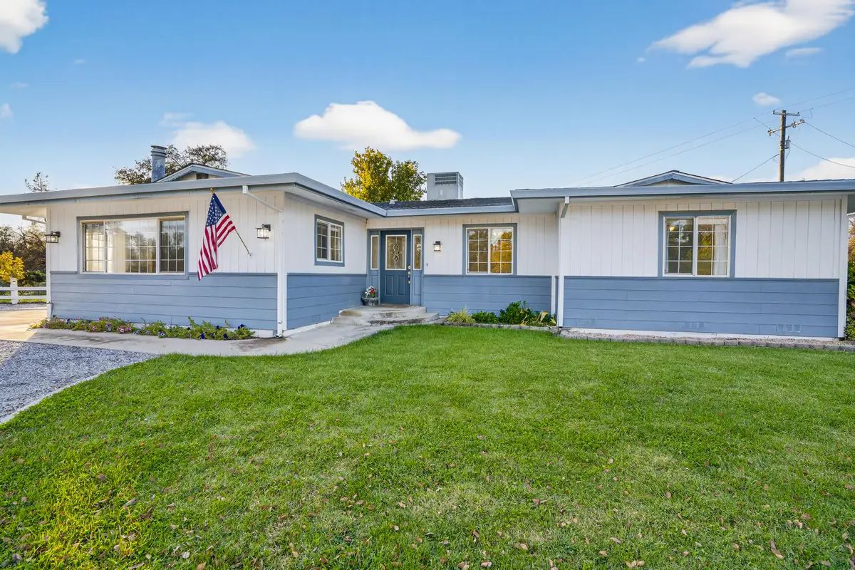 11990 Jack Pine Lane, Redding, CA 96003 - Image #1