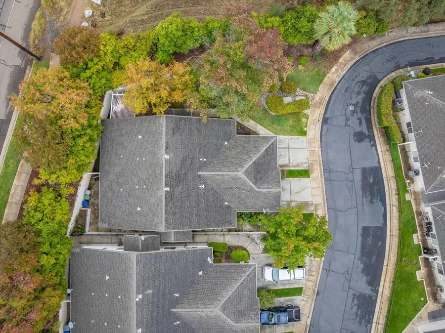 738 Stonebriar Trail, Redding, CA 96003 - Image #2