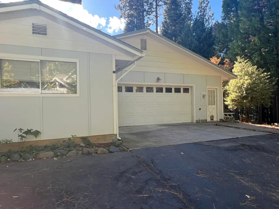 4316 Siskiyou Avenue, Dunsmuir, CA 96067 - Image #3