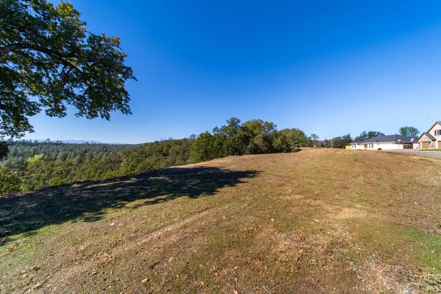 4175 Sunglow Drive, Redding, CA 96001 - Image #2