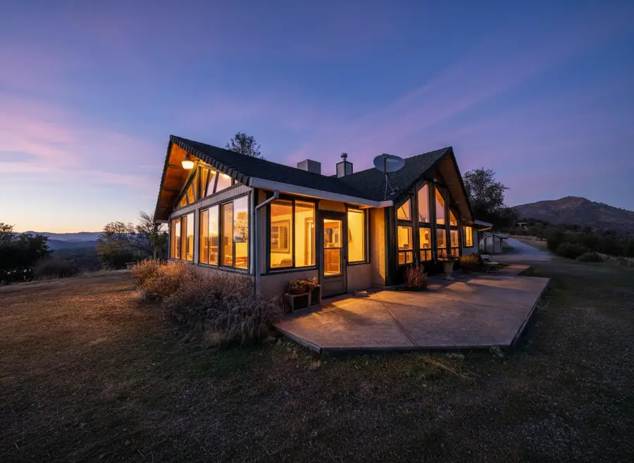 14018 Highview Trail, Redding, CA 96003 - Image #2