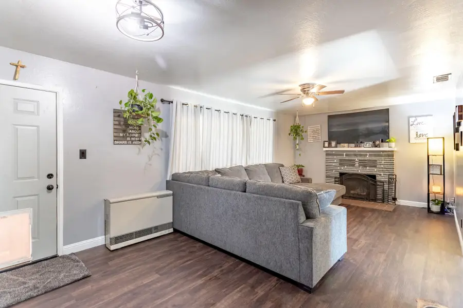 1514 Benton Drive, Redding, CA 96003 - Image #3