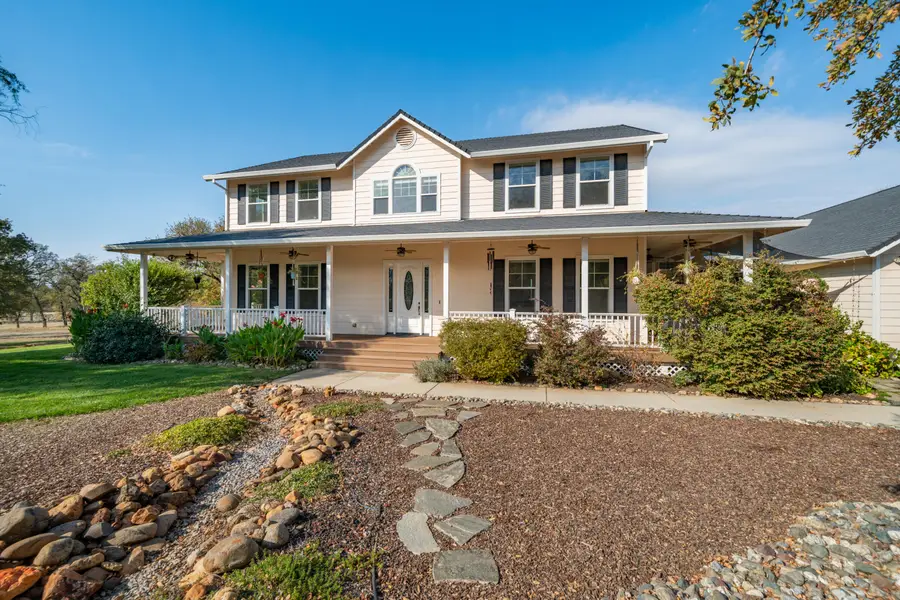 8180 Whispering Oaks Road, Redding, CA 96002 - Image #2