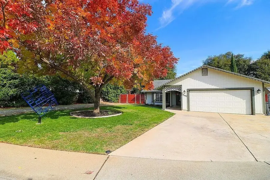 3527 Adams Lane, Redding, CA 96002 - Image #2