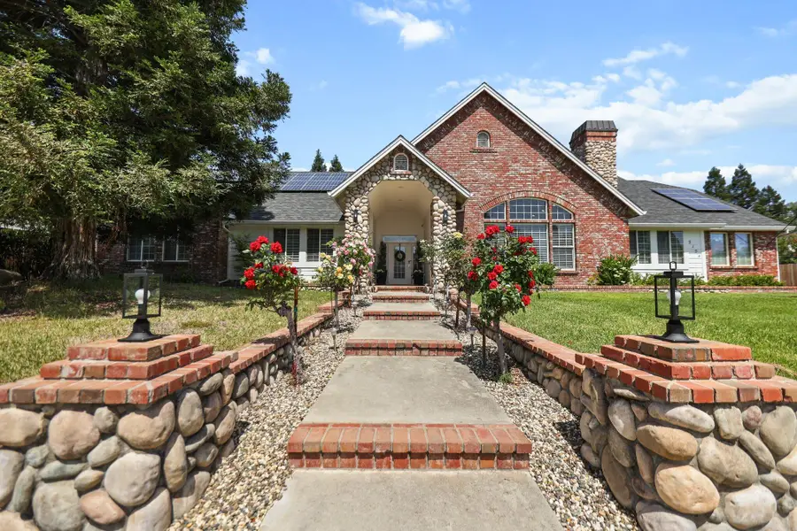 2154 Harvard Way, Redding, CA 96003 - Image #2