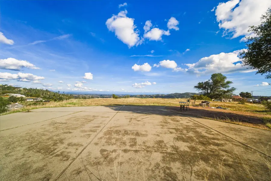 15678 Shasta Estates Drive, Redding, CA 96001 - Image #3