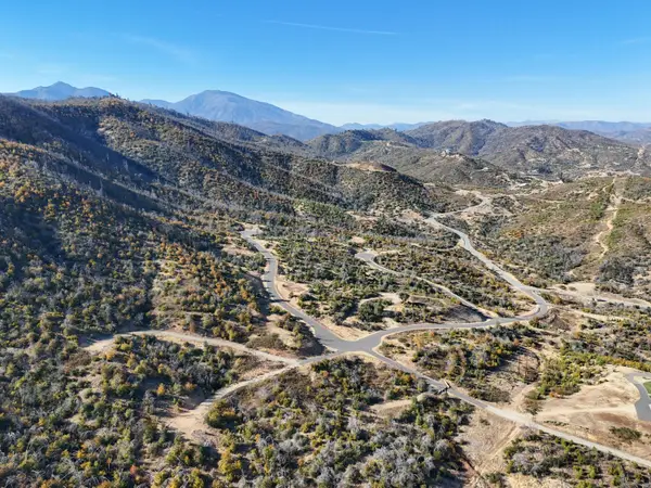 Mule Mountain Parkway, Old Shasta, CA 96087