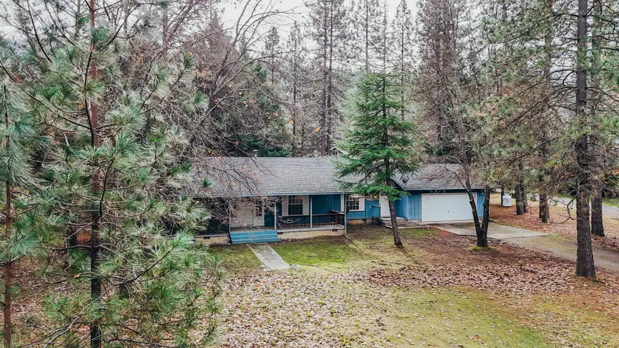 51 Pleasant Drive, Lewiston, CA 96052 - Image #2