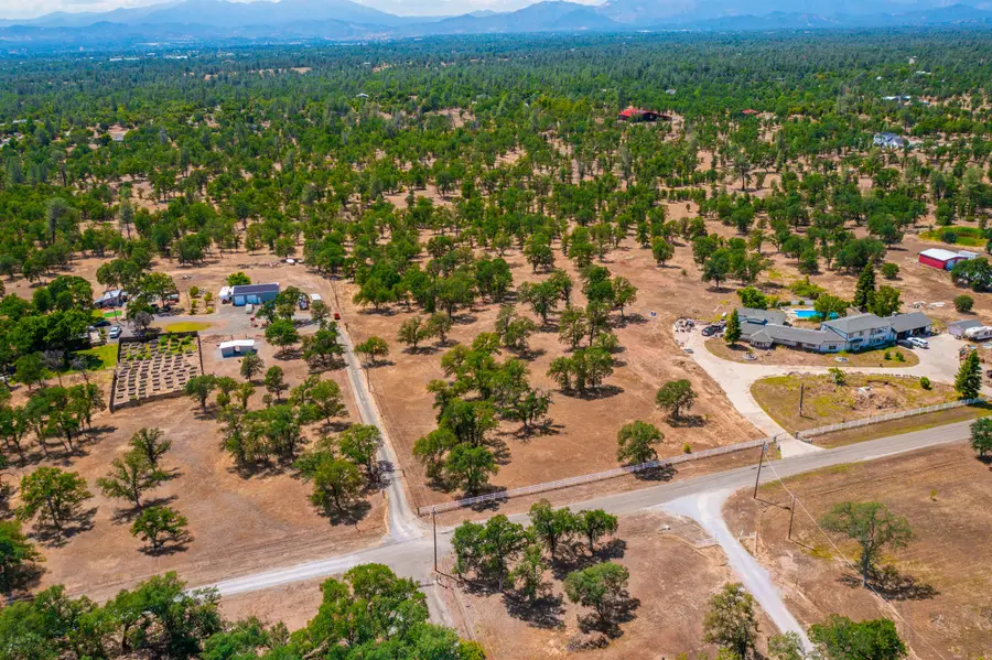 10096 Rocking Horse Lane, Redding, CA 96003 - #3