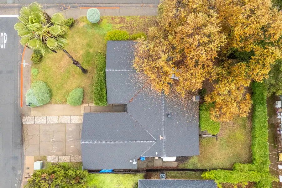 1988 Shasta Pines Way, Redding, CA 96002 - Image #3