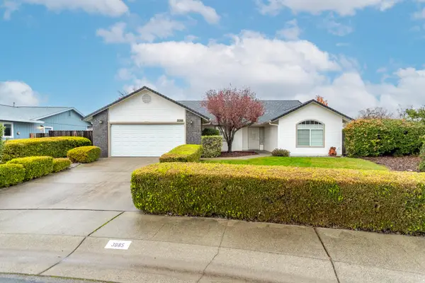 3085 Seminole Drive, Redding, CA 96001