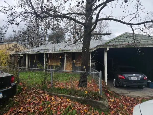 1420 Diamond Street, Anderson, CA 96007