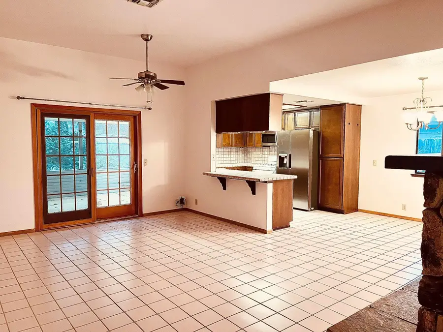 3466 Silverwood Street, Redding, CA 96002 - Image #2