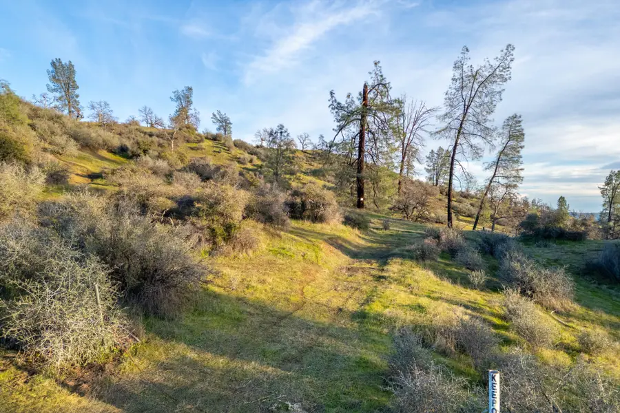 233 Tolowa Road, Igo, CA 96047 - Image #3