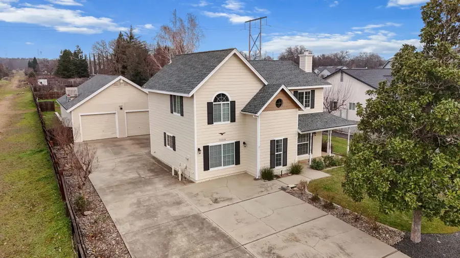 20528 Robinson Glen Drive, Cottonwood, CA 96022 - Image #2