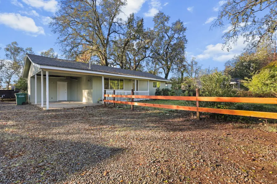 2001 Jewell Lane, Redding, CA 96001 - Image #2