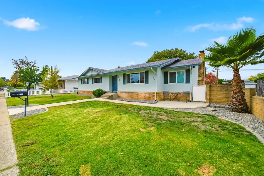 830 Middle Street, Redding, CA 96003 - Image #2