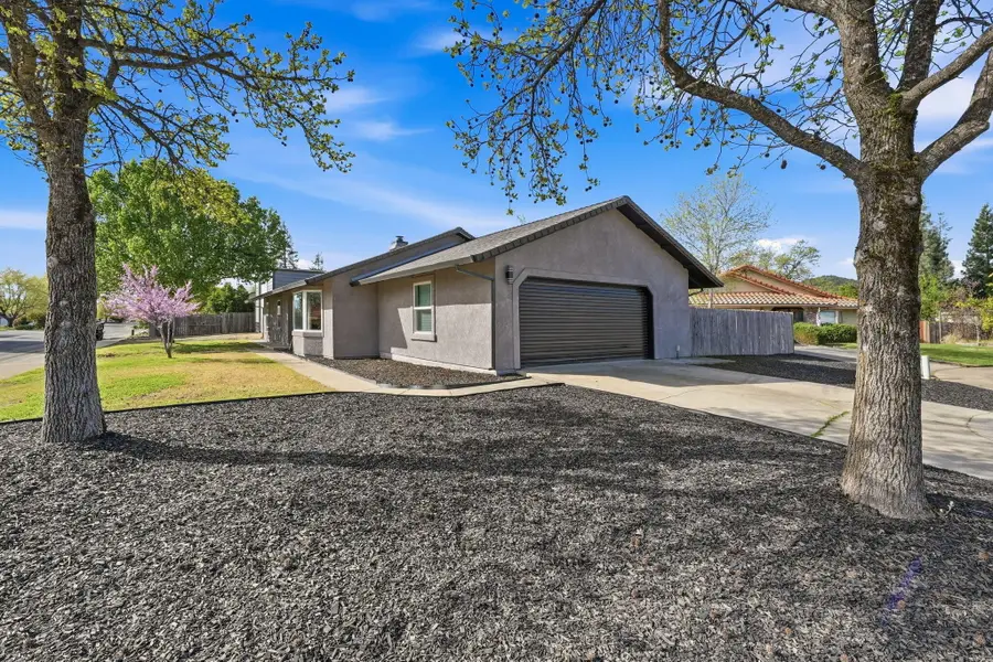 1692 Kildare Drive, Redding, CA 96001 - #3