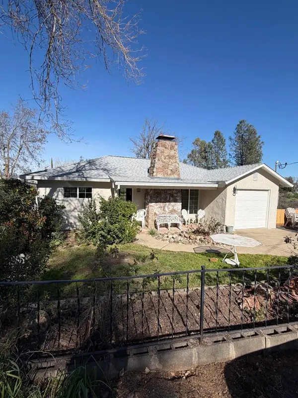 2050 Skyline Drive, Redding, CA 96001