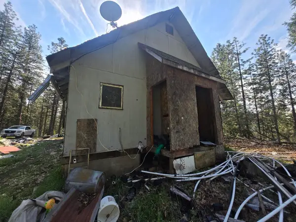 30288 Bridger Way, Oak Run, CA 96069