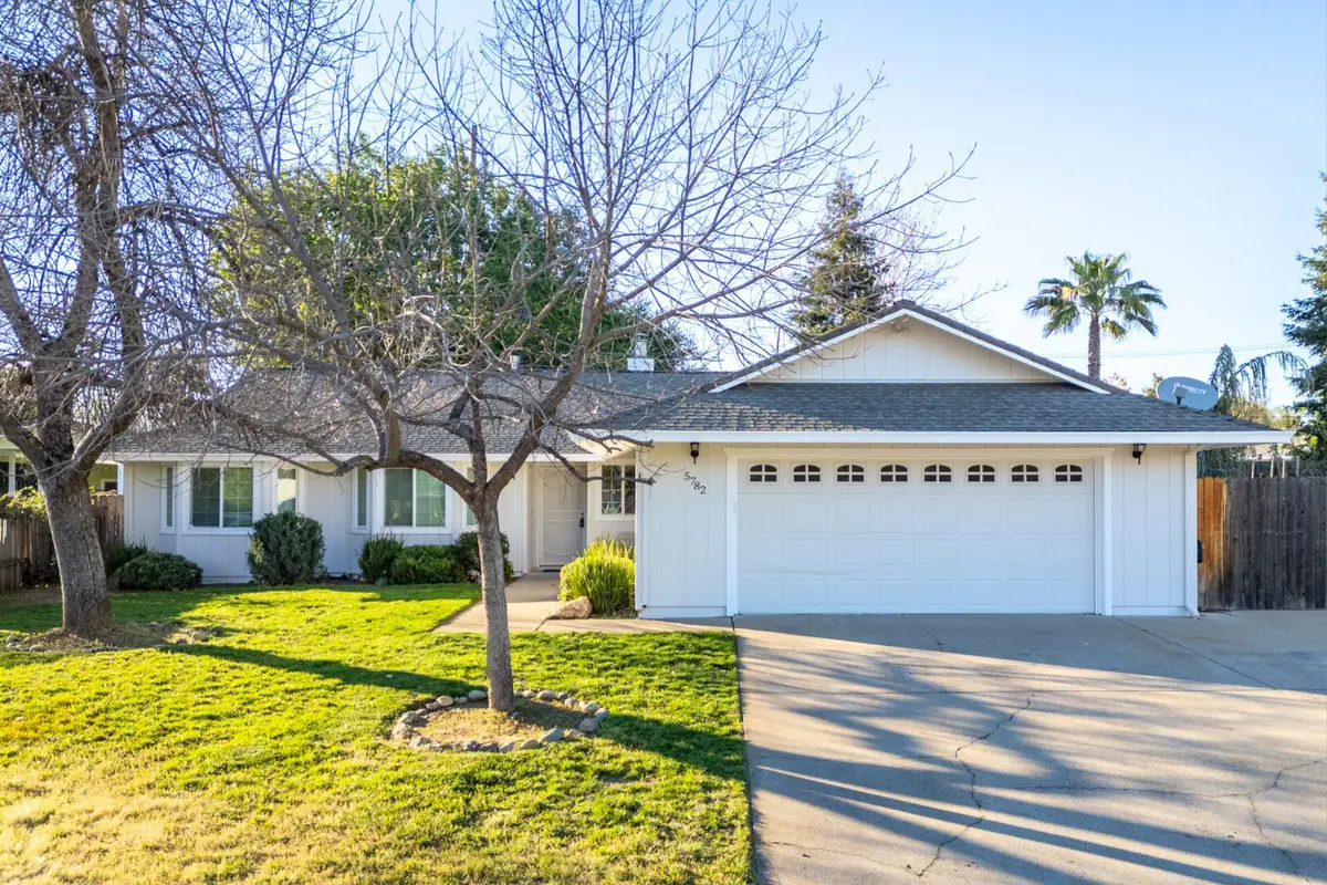 5782 Old Barn Way, Redding, CA 96001 - #1