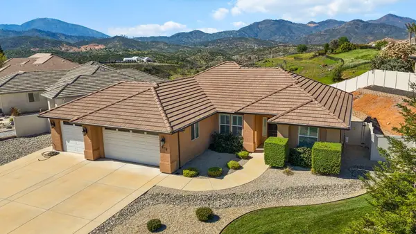 878 Coggins Street, Redding, CA 96003