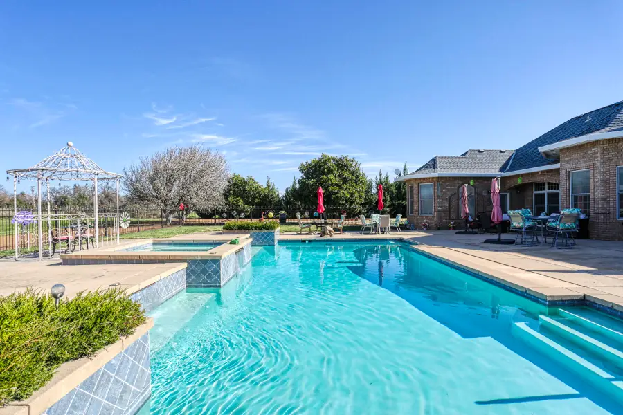 19640 Dairyland Drive, Redding, CA 96002 - #2