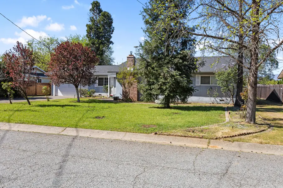 5142 Huntington Drive, Redding, CA 96002 - #3