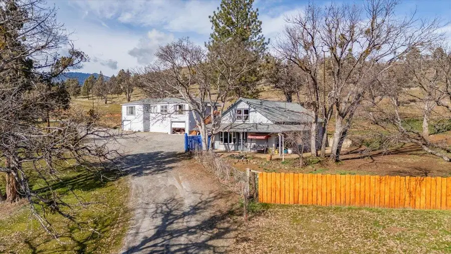 402 Greenhorn Road, Yreka, CA 96097 - #2