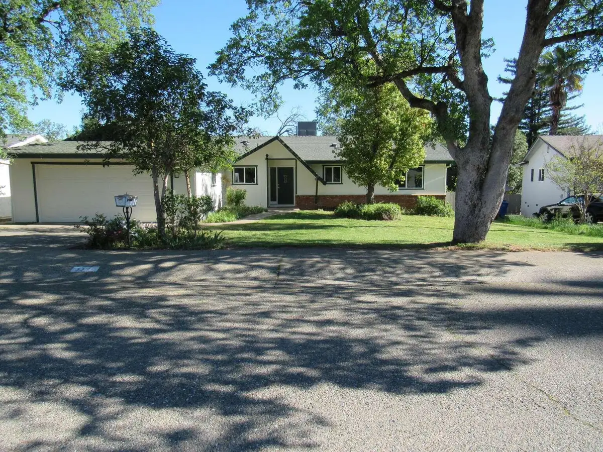 3320 Stratford Avenue, Redding, CA 96001 - #1