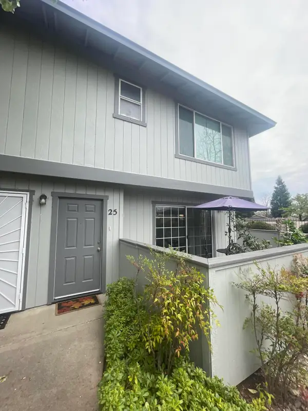 200 Ridgetop Drive #APT 25, Redding, CA 96003