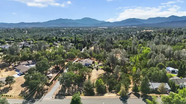 11632 Ridgewood Road, Redding, CA 96003