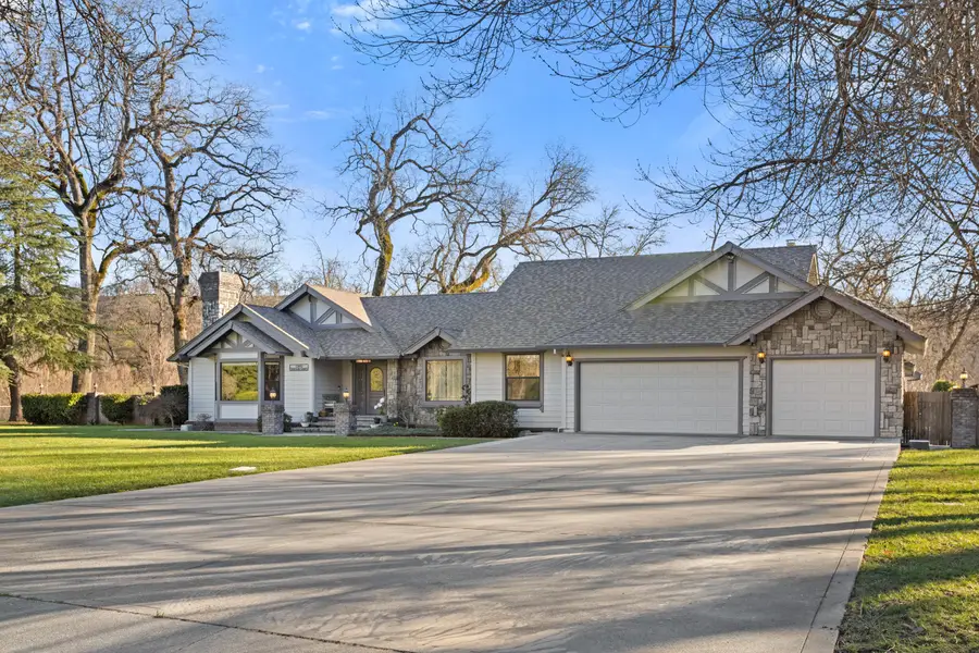 12642 Indian Oaks Drive, Bella Vista, CA 96008 - Image #2