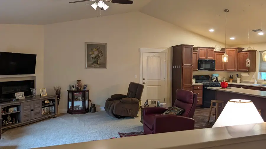 2517 Smith Avenue, Shasta Lake, CA 96019 - #2