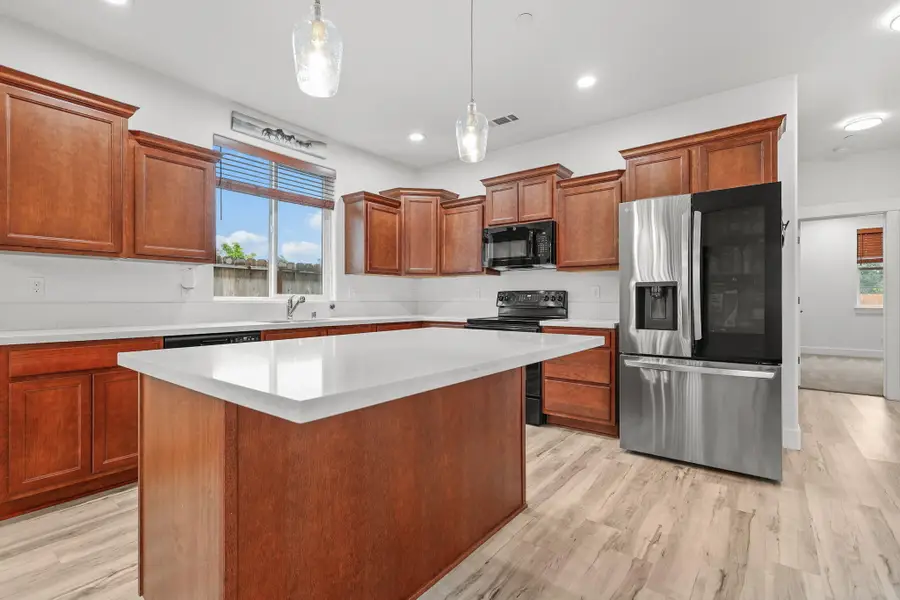 1376 Fitz Place, Redding, CA 96003 - #3