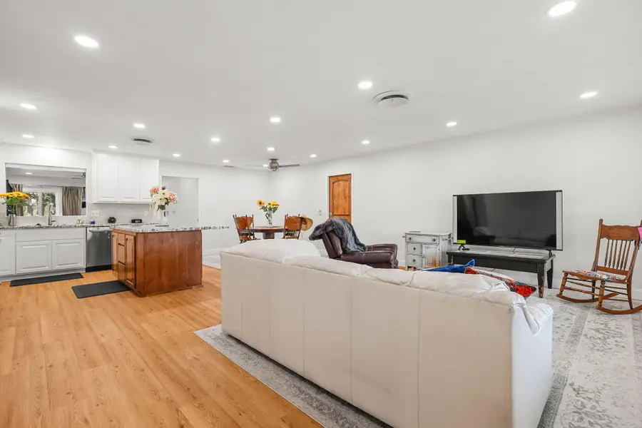 150 Nina Avenue, Red Bluff, CA 96080 - Image #3