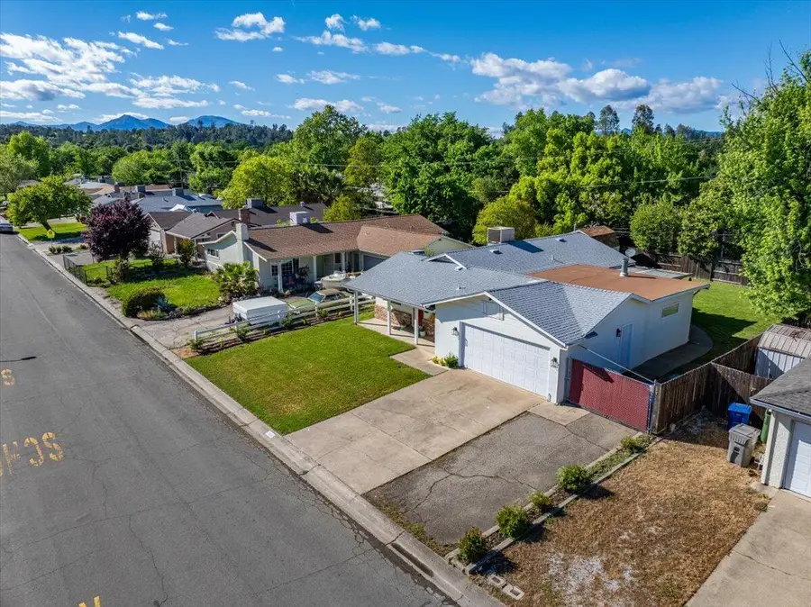 2034 Westwood Avenue, Redding, CA 96001 - #2