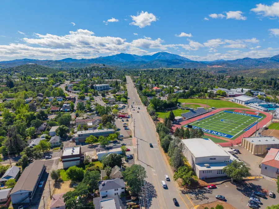 2351 Eureka Way, Redding, CA 96001 - #2