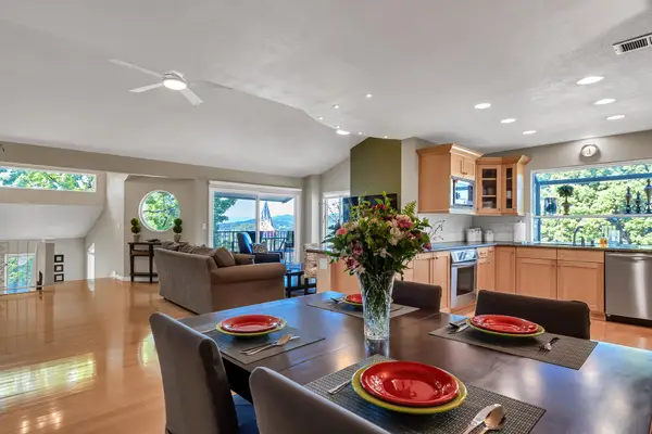 488 Ridgecrest Trail #APT 231, Redding, CA 96003