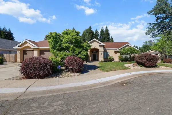 3052 Clear Water Court, Redding, CA 96002