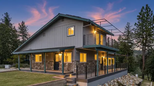 14385 Sundown Drive, Redding, CA 96003