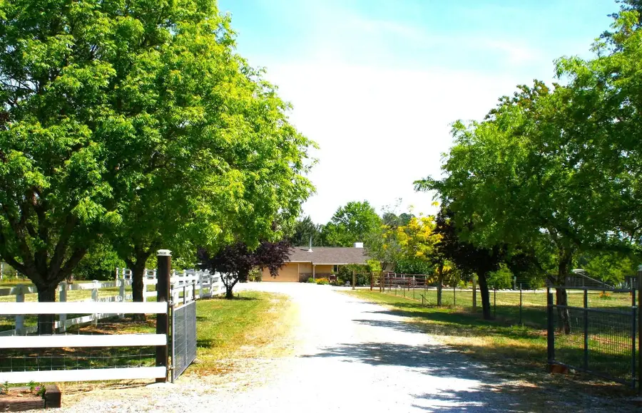 2520 Majestic Oak Circle, Cottonwood, CA 96022 - #2