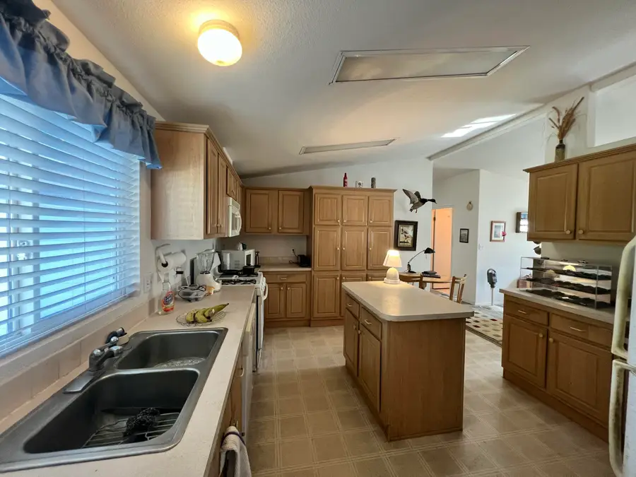 4722 Maple Trail, Redding, CA 96003 - #3