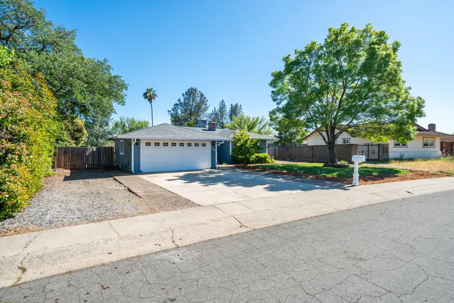 4185 Meander Drive, Redding, CA 96001 - #3