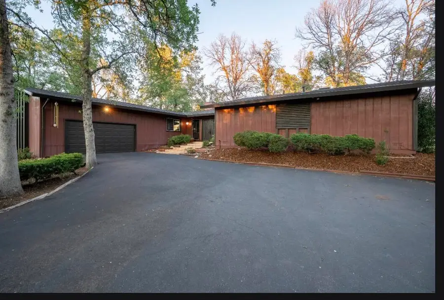 11385 Easy Street, Redding, CA 96003 - #2