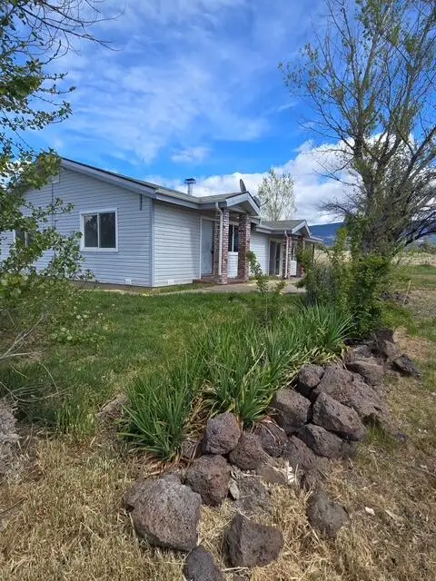 6516 Jade Avenue, Montague, CA 96064 - #2