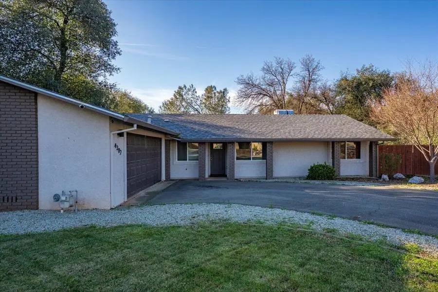 4302 Paulson Lane, Redding, CA 96002 - Image #2