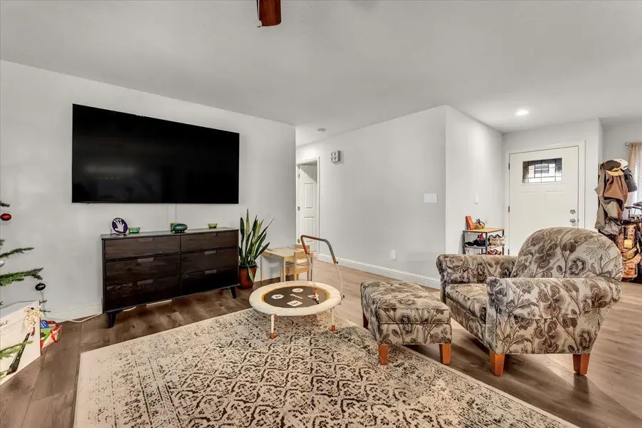 4302 Paulson Lane, Redding, CA 96002 - Image #3